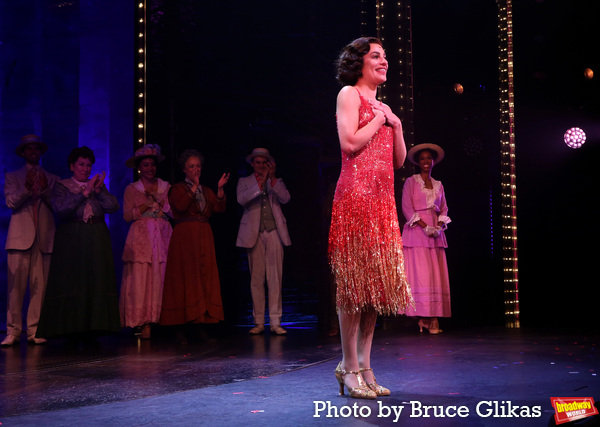 Photos: Lea Michele Takes Her First Bows in FUNNY GIRL on Broadway Image