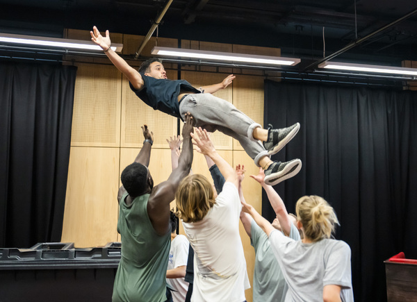 Photos: Inside Rehearsal For Frantic Assembly's OTHELLO Image