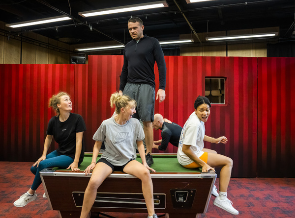 Photos: Inside Rehearsal For Frantic Assembly's OTHELLO Image