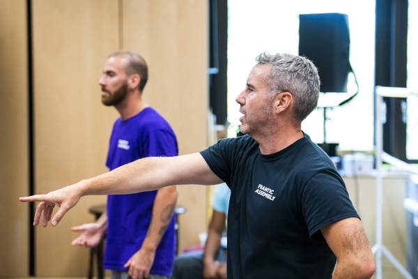 Photos: Inside Rehearsal For Frantic Assembly's OTHELLO Image