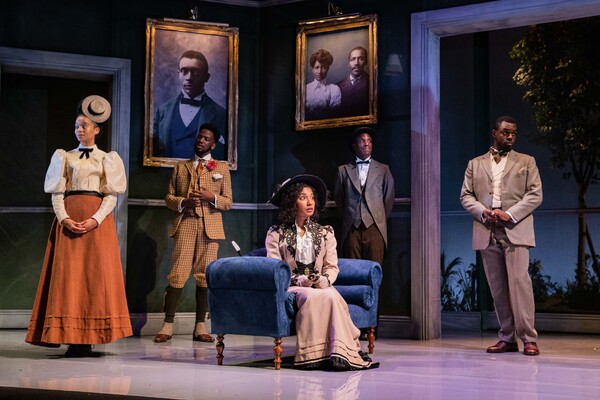 Photos: First Look at the UK Tour of THE IMPORTANCE OF BEING EARNEST Image