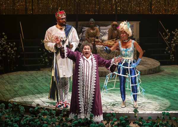 Photos: First Look at THE MOST SPECTACULARLY LAMENTABLE TRIAL OF MIZ MARTHA WASHINGTON at Steppenwolf Image