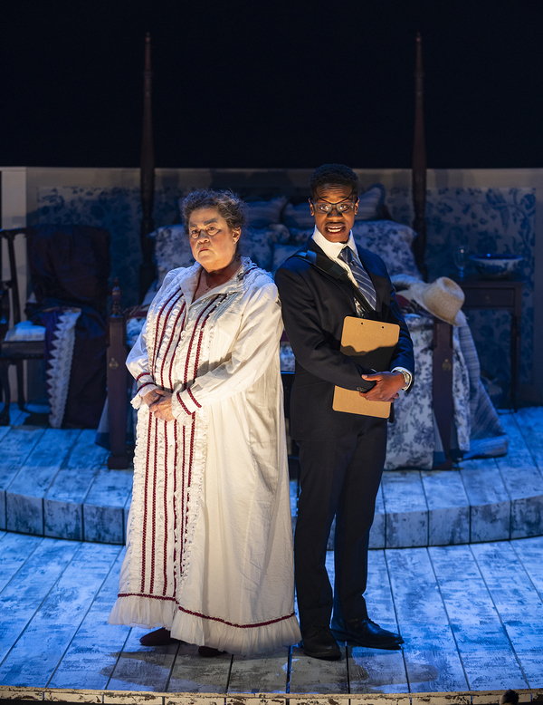 Photos: First Look at THE MOST SPECTACULARLY LAMENTABLE TRIAL OF MIZ MARTHA WASHINGTON at Steppenwolf Image