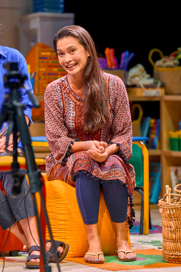 Photos: First Look at Helen Hunt in EUREKA DAY Image
