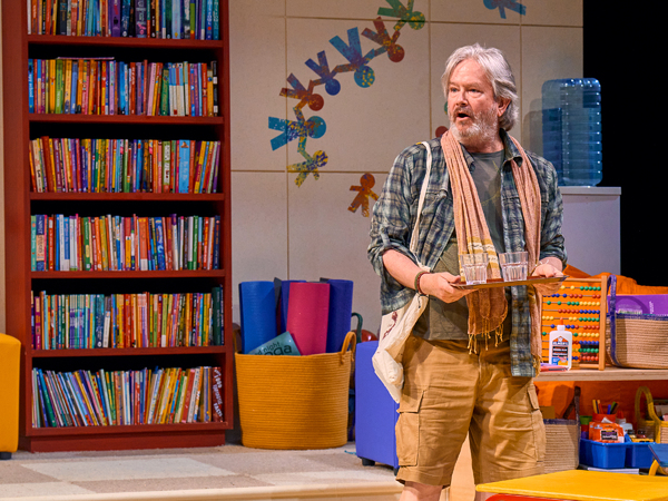 Photos: First Look at Helen Hunt in EUREKA DAY Image