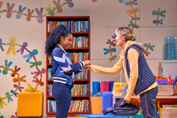 Photos: First Look at Helen Hunt in EUREKA DAY Image