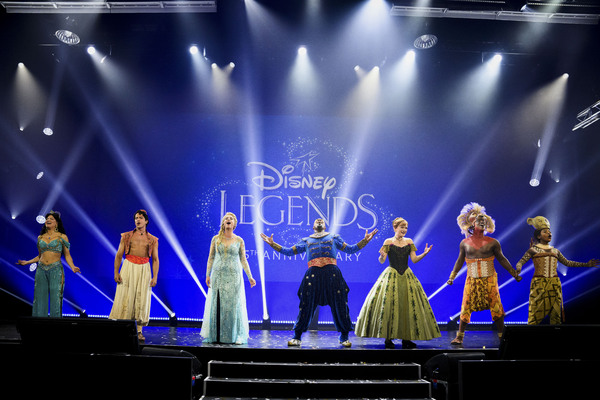 Photos: Cast Members From ALADDIN, THE LION KING & FROZEN Perform at D23 Expo Legends Ceremony Image