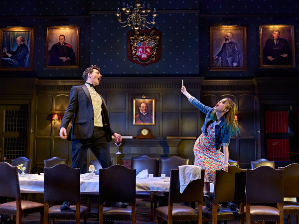 Photos: First Look at THE SNAIL HOUSE at Hampstead Theatre Image