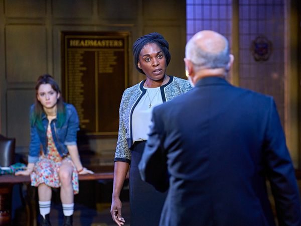 Photos: First Look at THE SNAIL HOUSE at Hampstead Theatre 