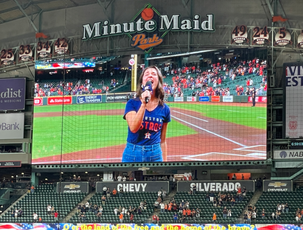 Photos: LEND ME A SOPRANO's Mia Pinero Performs the National Anthem at Astros vs. Texans Game 