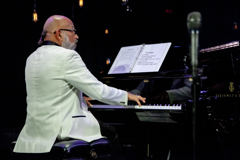 Review: IN AN ELLINGTON MOOD Creates A Winning Streak For Songbook Sundays at Dizzy's Club  Image