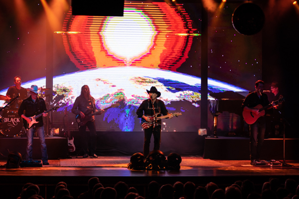 Photos: Inside Mount Vernon Arts Consortium present Clint Black In concert Image