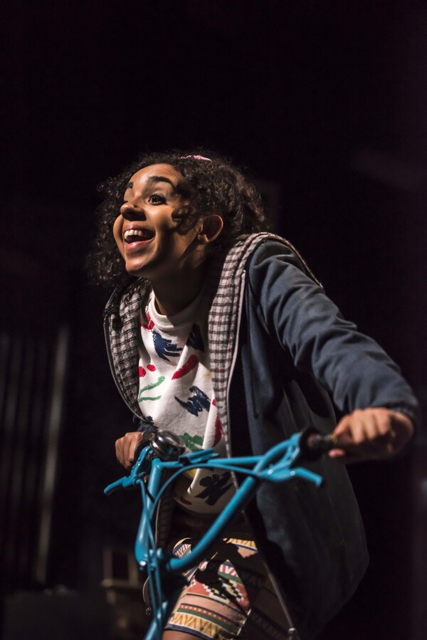 Photos: First Look at ROAD at Oldham Coliseum Theatre Image