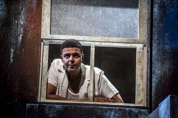 Photos: First Look at ROAD at Oldham Coliseum Theatre Image
