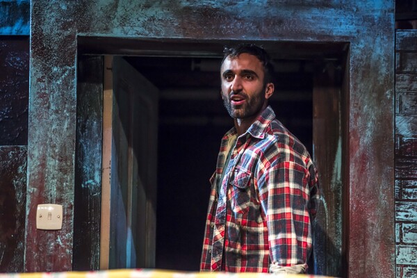 Photos: First Look at ROAD at Oldham Coliseum Theatre Image