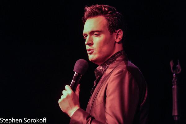 PHOTO COVERAGE: Erich Bergen Opens Cafe Carlyle Season Image