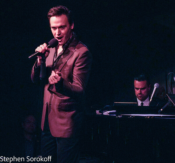 PHOTO COVERAGE: Erich Bergen Opens Cafe Carlyle Season Image