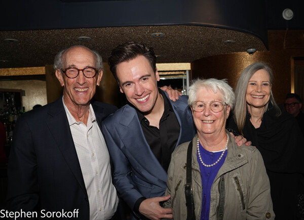 PHOTO COVERAGE: Erich Bergen Opens Cafe Carlyle Season Image