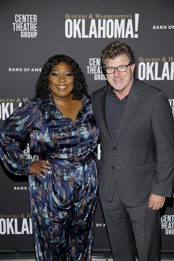 From left, comedian Loni Love and guest  Photo