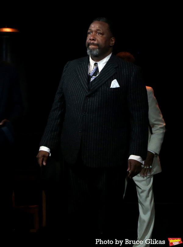 Photos: The Cast of DEATH OF A SALESMAN Takes Their Bows at First Preview Image