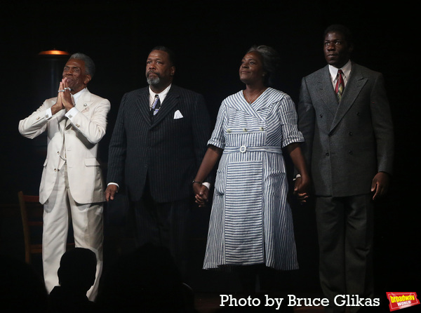 Photos: The Cast of DEATH OF A SALESMAN Takes Their Bows at First Preview Image
