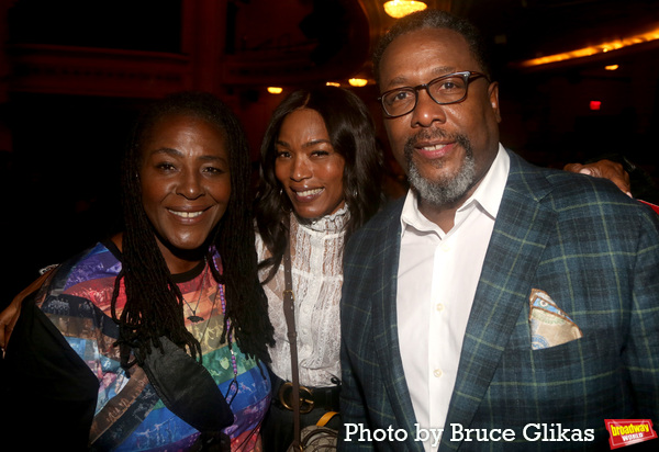 Photos: The Cast of DEATH OF A SALESMAN Takes Their Bows at First Preview Image