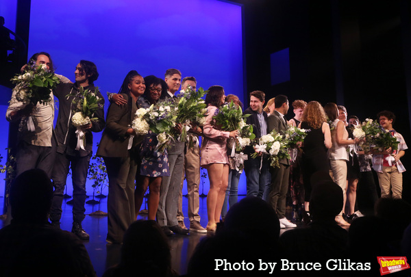 Photos: DEAR EVAN HANSEN Takes its Final Bows on Broadway Image