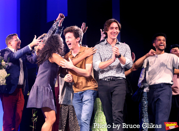 Photos: DEAR EVAN HANSEN Takes its Final Bows on Broadway Image