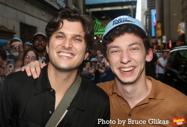 Photos: DEAR EVAN HANSEN Takes its Final Bows on Broadway Image