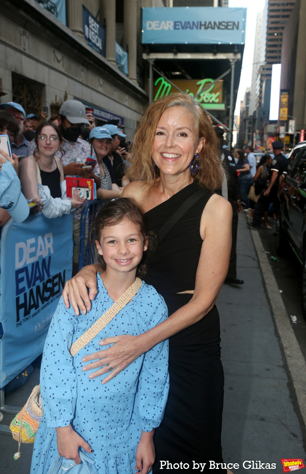 Photos: DEAR EVAN HANSEN Takes its Final Bows on Broadway Image