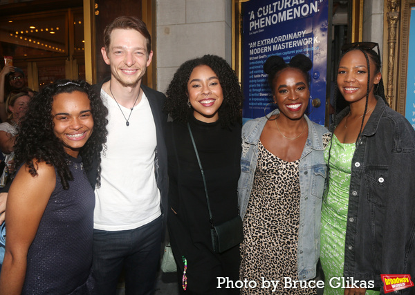 Photos: DEAR EVAN HANSEN Takes its Final Bows on Broadway Image