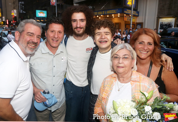 Gaten Matarazzo and his family Photo