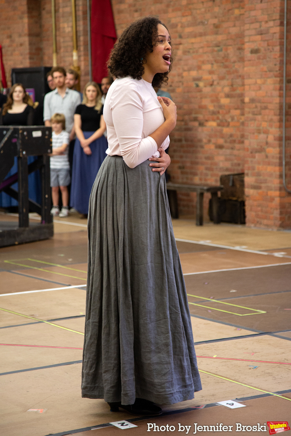 Photos: Meet the Company of the LES MISERABLES National  Tour Image