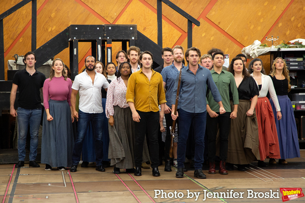 Photos: Meet the Company of the LES MISERABLES National  Tour Image