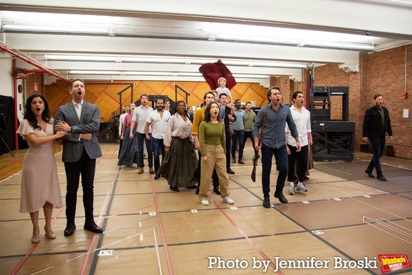 Photos: Meet the Company of the LES MISERABLES National  Tour Image