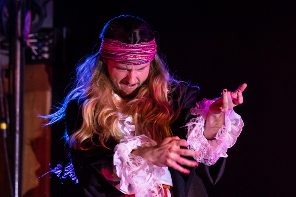 Photos: First look at Red Herring Theater's AIRNESS Image