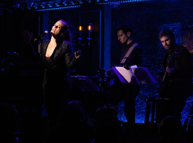 Review: Elizabeth Stanley Owns NEW YORK POPS UNDERGROUND Benefit at 54 Below Image