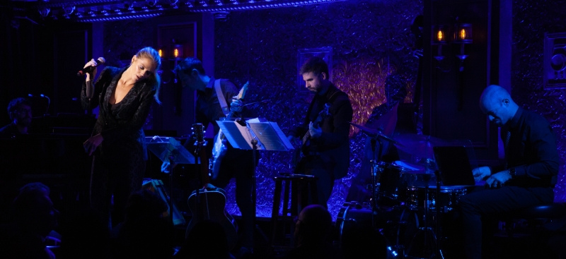 Review: Elizabeth Stanley Owns NEW YORK POPS UNDERGROUND Benefit at 54 Below Image