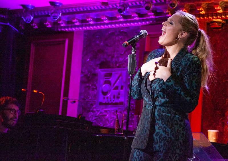 Review: Elizabeth Stanley Owns NEW YORK POPS UNDERGROUND Benefit at 54 Below Image