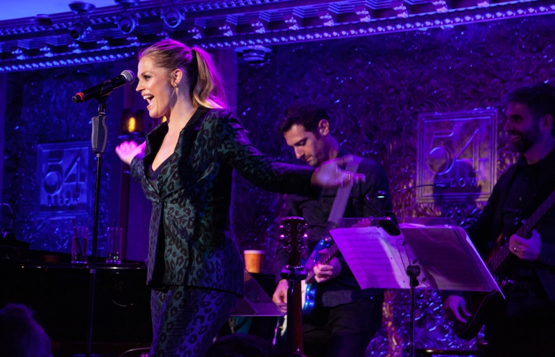 Review: Elizabeth Stanley Owns NEW YORK POPS UNDERGROUND Benefit at 54 Below Image