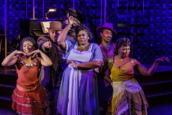 Photos: First Look at AIN'T MISBEHAVIN' at the Merry-Go-Round Playhouse 