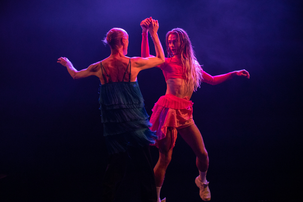 Photos: First Look at GROOVE at Oxford House Image