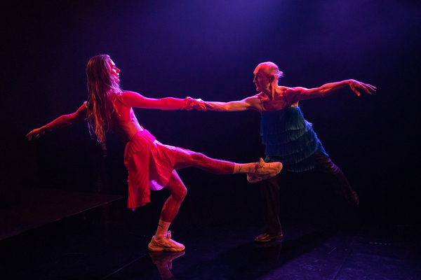 Photos: First Look at GROOVE at Oxford House Image