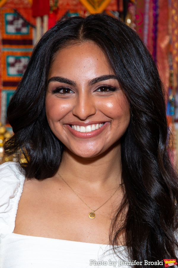Photos: Meet the Cast of the ALADDIN National Tour Image