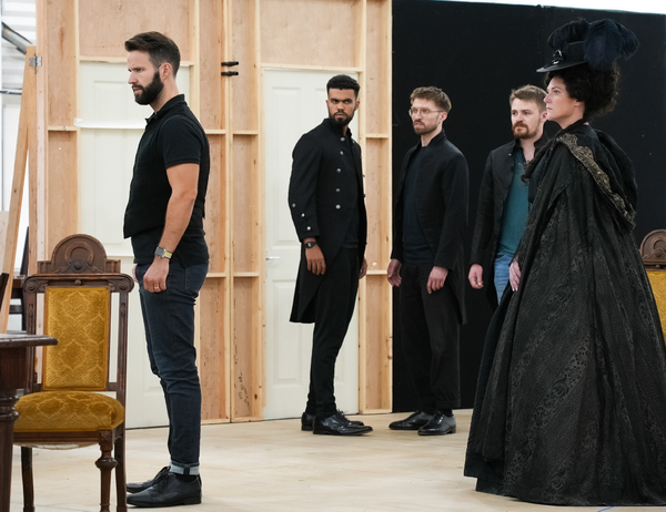 Photos: In Rehearsal For TOSCA At English National Opera Image