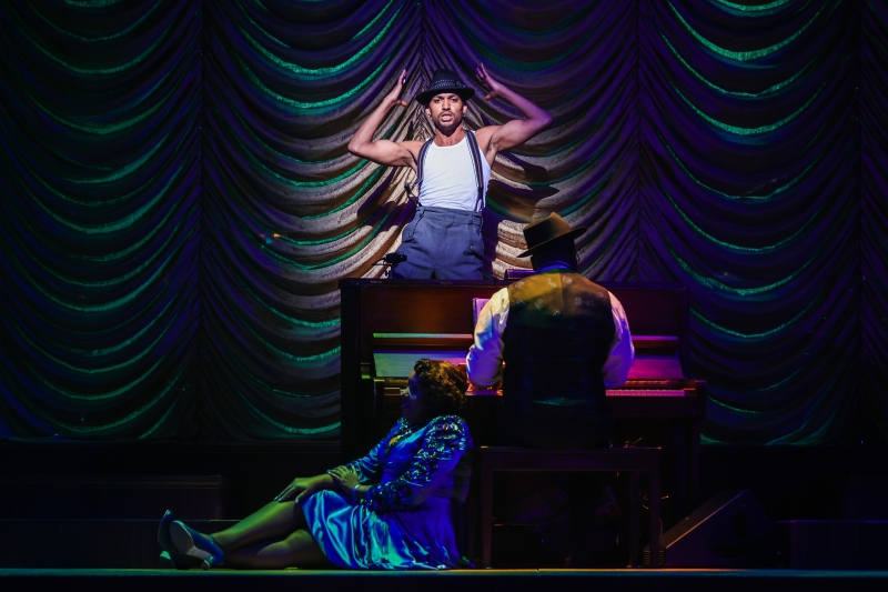 Review: TUTS AIN'T MISBEHAVIN' Oozes Charisma at Hobby Center for Performing Arts 