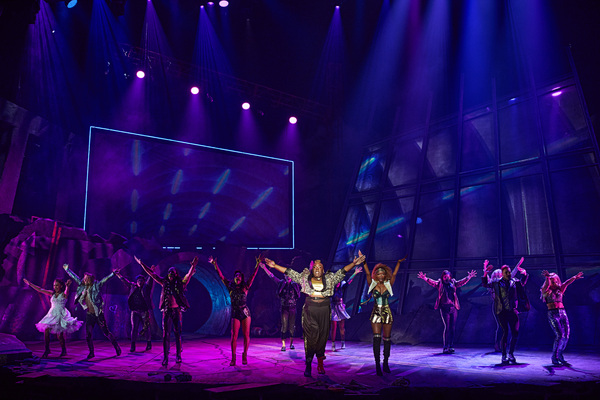 Video/Photos: BAT OUT OF HELL Lands In Las Vegas At Paris Hotel & Casino! Image