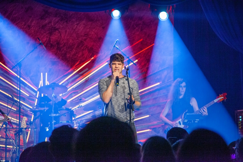 Review: JEREMY JORDAN AND AGE OF MADNESS Play Awesome Debut Rock Concert at Sony Hall 