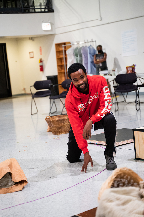 Photos: Go Inside Rehearsals for the Chicago Premiere of 1919 at Steppenwolf Theatre Company 
