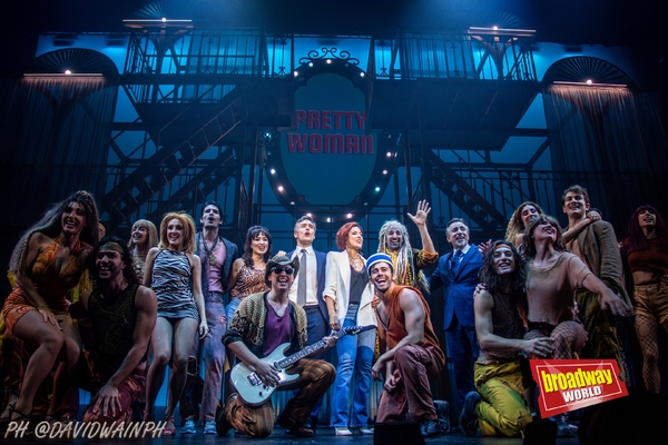 PHOTO FLASH: Saludos finales de PRETTY WOMAN en la noche de estreno Image
